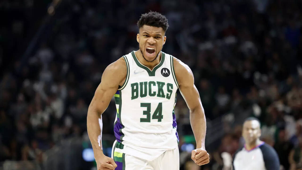 Will Giannis Antetokounmpo play tonight against the New York