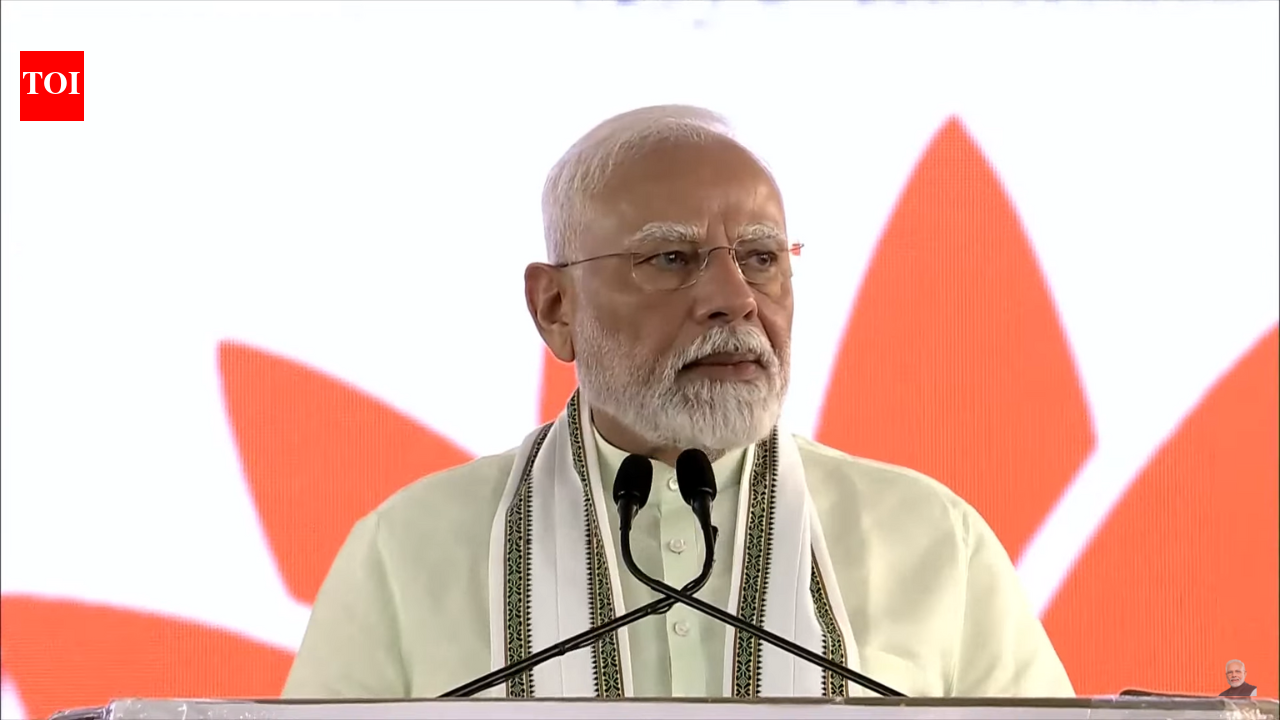 PM Modi Nagpur Visit Live: RSS volunteers working selflessly in parts ...