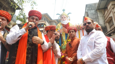 Grand procession celebrates Hindu new year and Bhagwan Jhulelal's birth anniversary in Ulhasnagar