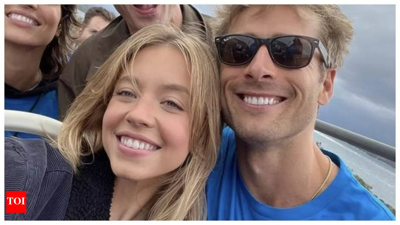 Sydney Sweeney and Glen Powell spotted TOGETHER in Texas; fuel romance  rumours after actress calls off engagement to Jonathan Davino | - The Times  of India