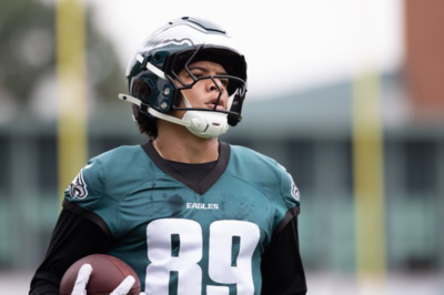 Eagles WR Johnny Wilson goes viral after being spotted on Hinge