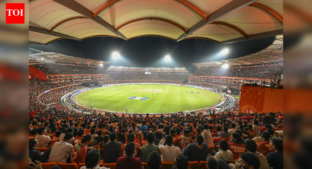 Complimentary tickets row: SRH-HCA resolve issue, to go by existing ...