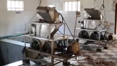 Two workers die after collapsing in pit in papaya unit near Udumalpet