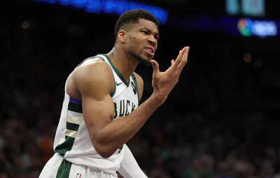 Giannis Antetokounmpo's injury report (April 1, 2025): Will the Milwaukee Bucks star play tonight against the Phoenix Suns?
