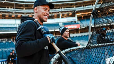 “They’re cheaters”: Fans divided after Yankees smash MLB record with 17 home runs