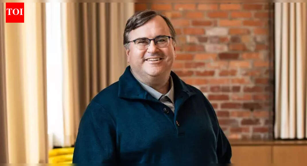 When LinkedIn co-founder told employees: Go home, have dinner with ...