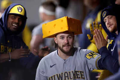 Are Travis Kelce and Brice Turang long-lost brothers? Fans demand answer