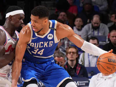 Giannis Antetokounmpo creates never-before-seen record during Philadelphia 76ers vs Milwaukee Bucks game