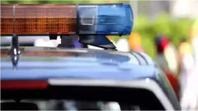Traffic warden caught accepting bribe in Kalyan