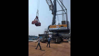 Mobile crane used for first consignment at Mormugao port