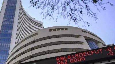 Dalal Street caves in: Sensex slumps 931 pts, toll lower than peers