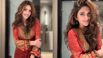 'Kissik' girl Sreeleela’s elegant red kurti is an effortless pick for Mahashtami Puja
