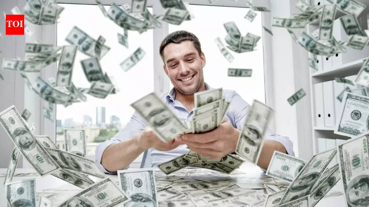 Money Earning Tips: 7 ways to earn more money through passive income