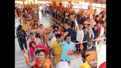 Lakhs Throng Hanuman Temples On Ram Navami