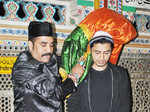 Famous personalities at shrines