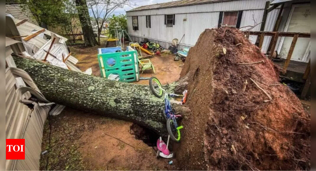 US: Severe storms claim 17 lives, including children