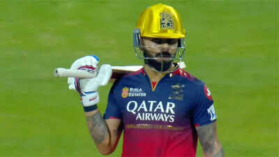 Virat Kohli takes on Jasprit Bumrah, hits a six off first ball. Watch!