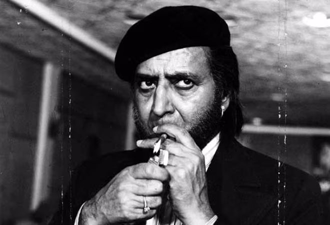 THIS villian once earned more than BigB, Dharmendra