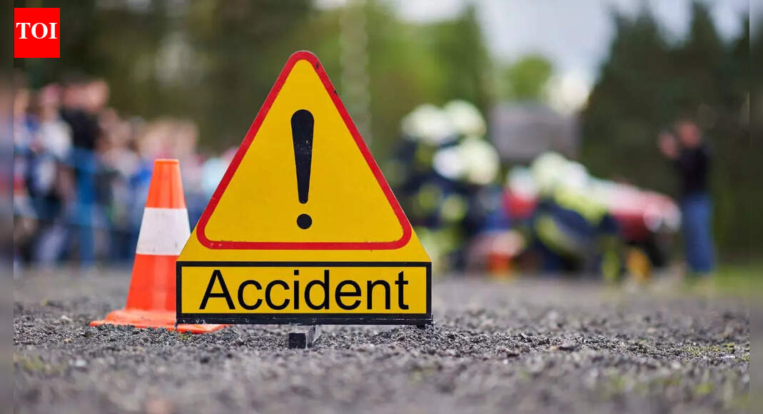 Six hurt as drunk driver hits pedestrians in Delhi's Old Rajinder Nagar ...