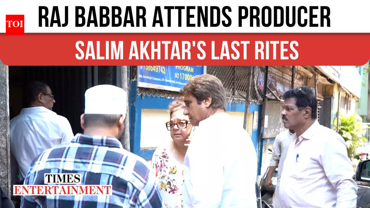 Raj Babbar Attends Producer Salim Akhtar's Last Rites
