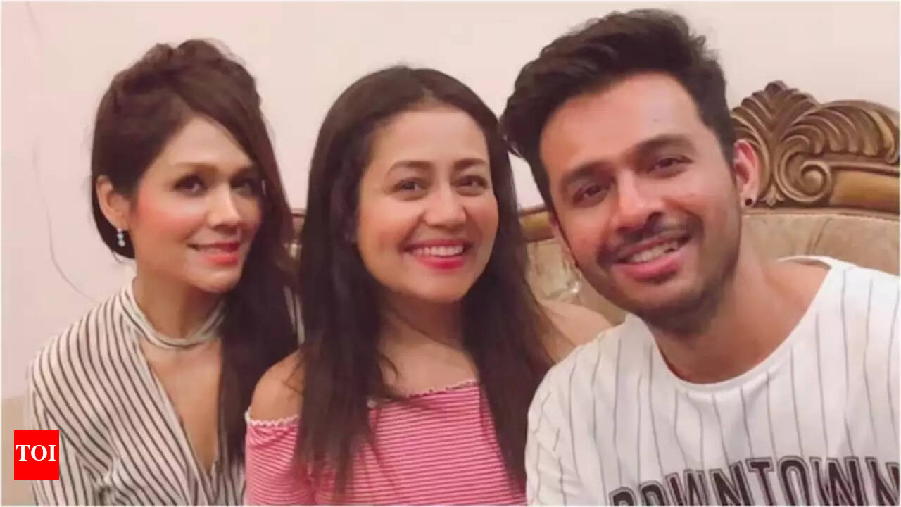 Sonu Kakkar DELETES her viral post about cutting ties with her siblings Neha  Kakkar and Tony Kakkar | Hindi Movie News - The Times of India
