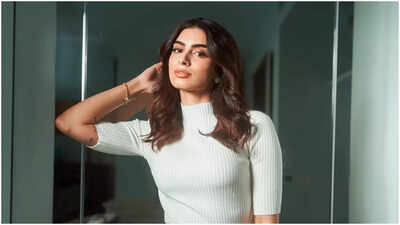 Khushi Kapoor opens up about her unconventional school days: "I was the messenger for love notes"