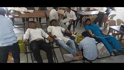 Pradynasheel Buddhavihar Yuva Mandal organises blood donation camp