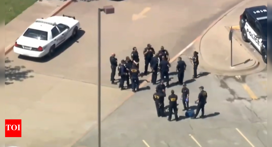Shooting at high school in Texas, student reportedly injured - The ...