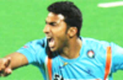 India one win away from realising London dream