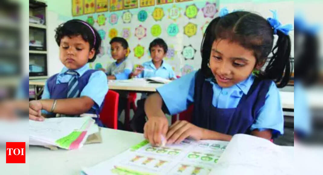 Maharashtra schools to make Hindi a compulsory third language from 2025 under NEP rollout