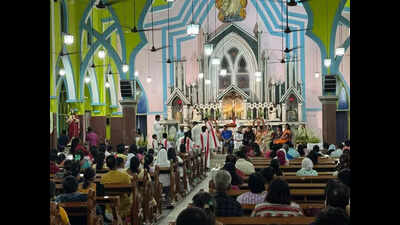 City churches mark Maundy Thursday with special prayer services