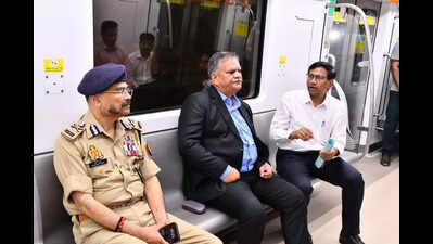 Officials take Metro ride, review expansion preparations | Kanpur News ...