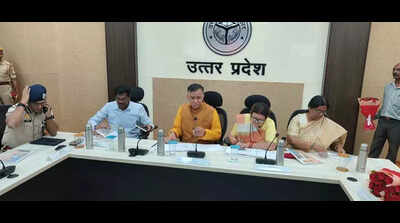 Mahana directs officials to expedite devpt projects