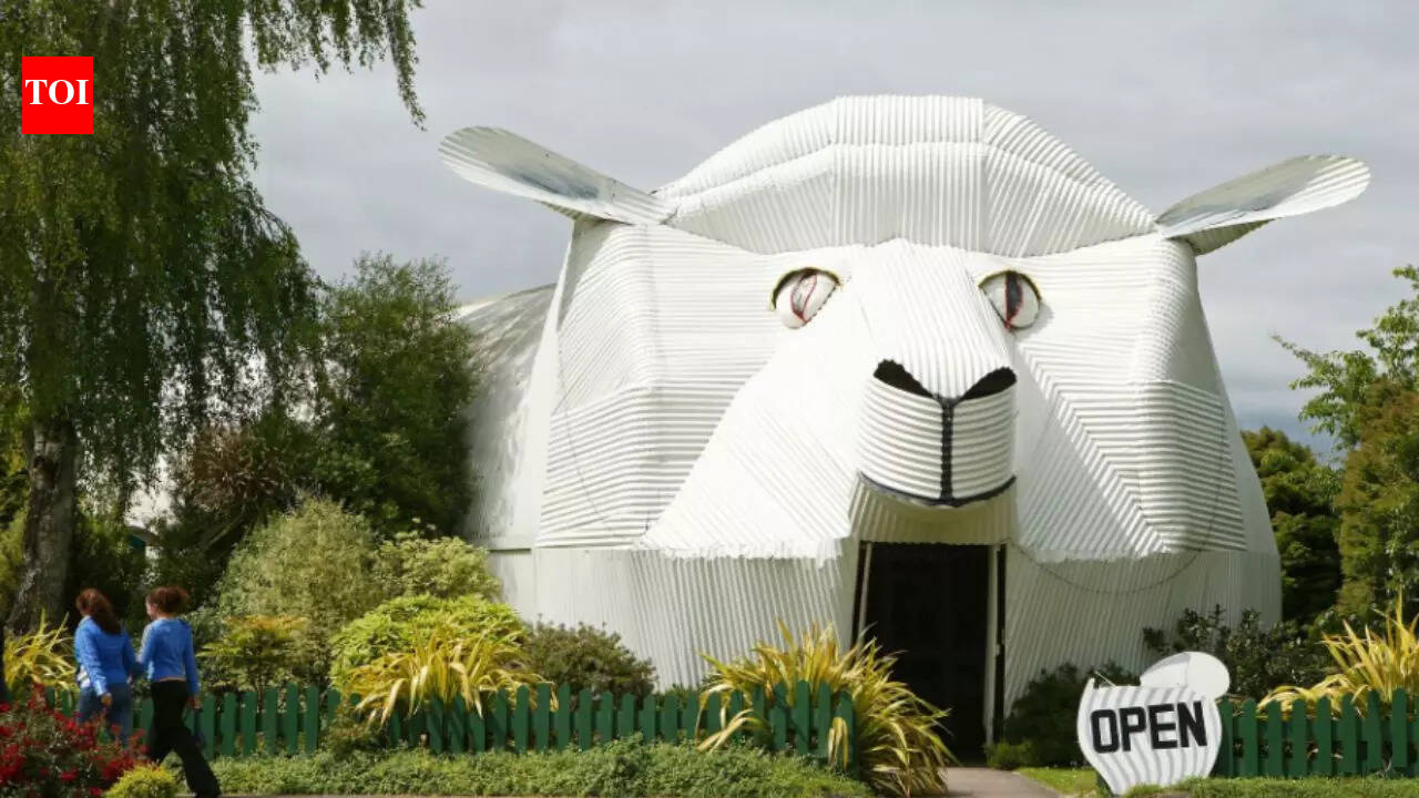 Top 5 animal-shaped buildings around the world