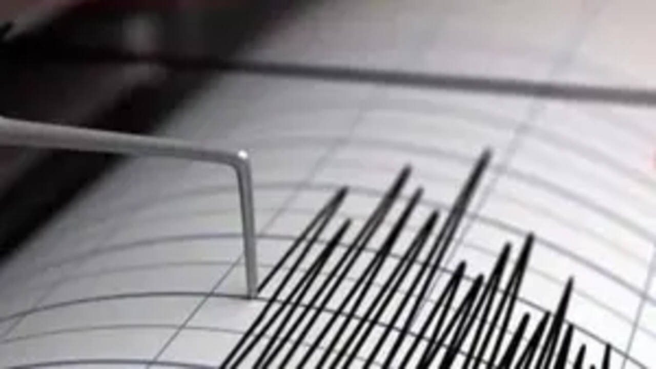 5.8 Magnitude Earthquake Shakes Delhi-NCR Jammu & Kashmir and Pakistan