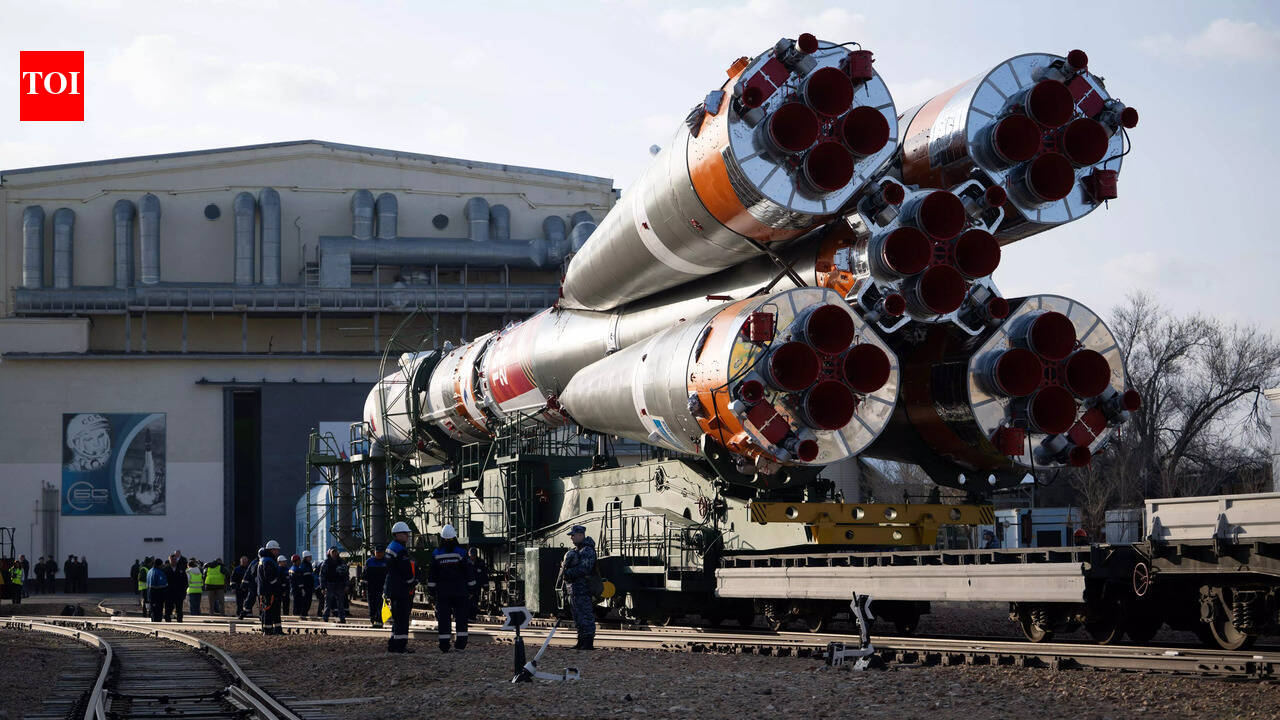 elettrico Strada(MASTER)　soyuz project File:Soyuz rocket and spaceship V1-1.svg - Wikipedia