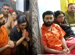 Arijit Singh offers prayers at Ujjain's Mahakaleshwar Temple