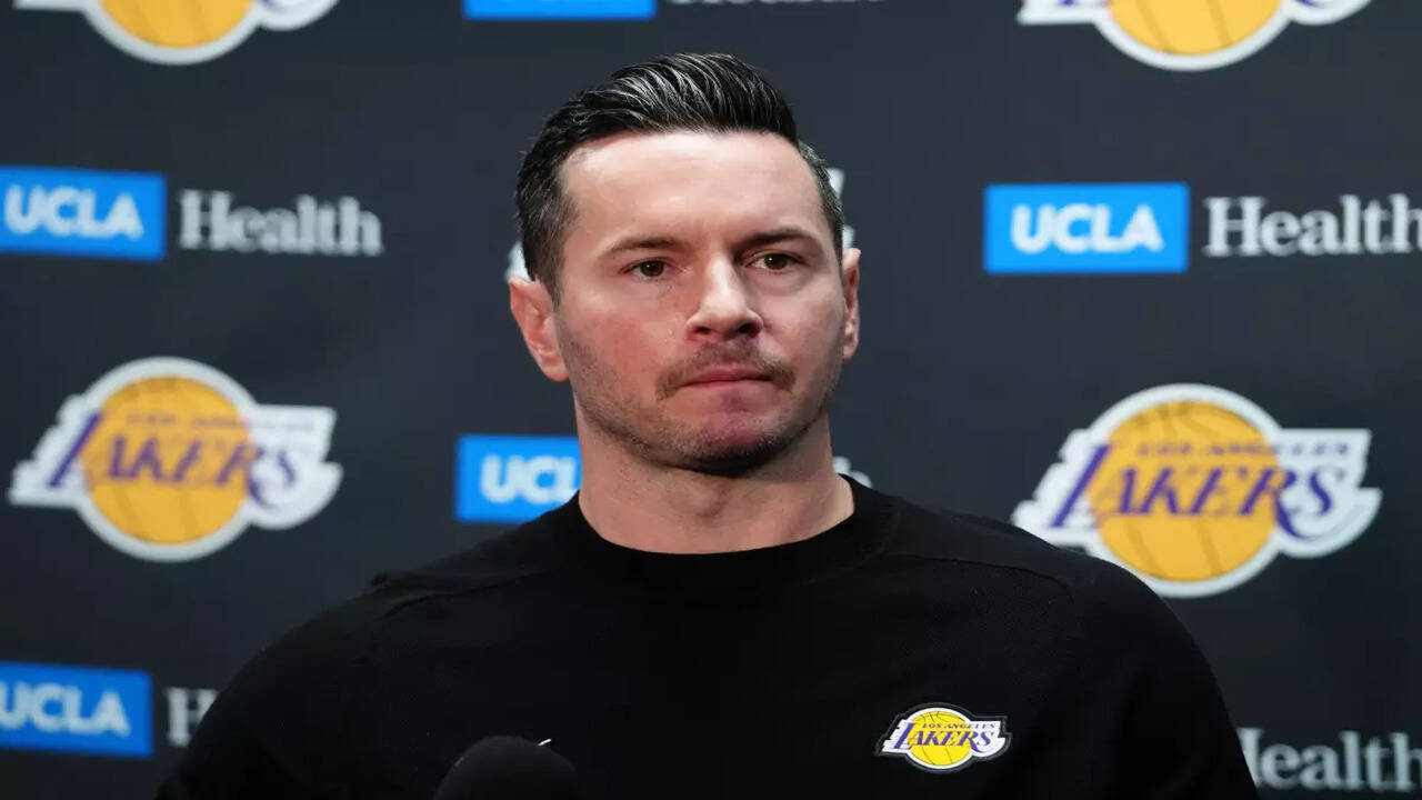 Los Angeles head coach JJ Redick faces major backlash from Lakers fans  after playoff loss to Minnesota Timberwolves: "Fire Redick! He is trash!" |  NBA News - The Times of India