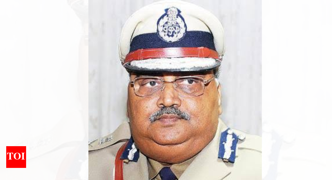 सेवानिवृत्त कर्नाटकचे पोलिस प्रमुख ओम प्रकाश यांनी खून केला: पत्नी म्हणून संशयित पत्नी |