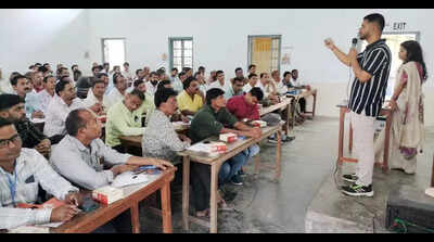 ‘Grand illusion’: BJP’s barb at Cong manifesto
