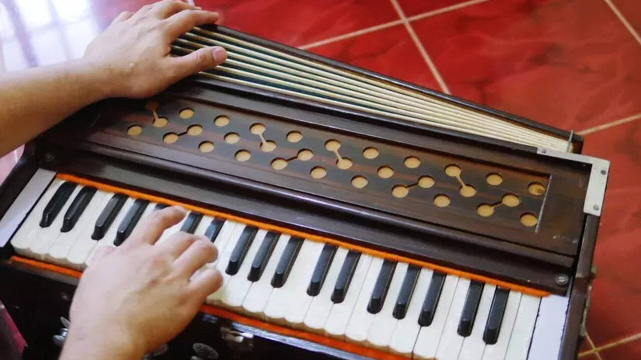 The Global Journey of the Harmonium: From Europe to India and Beyond