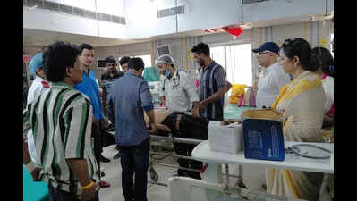 Supporter collapses during Didi’s speech, taken to hosp in CM’s car