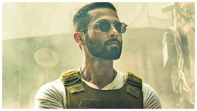 Shahid Kapoor’s Wife Mira Steals the Spotlight In Khaki Chic