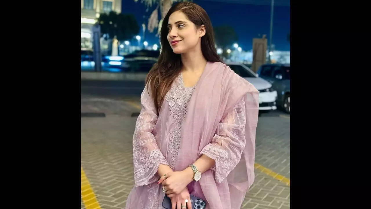 Who is Sajal Malik? Pakistani TikTok influencers alleged private video  sparks online debate | - The Times of India