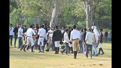 5 held over pillion ride dispute at AMU horse show
