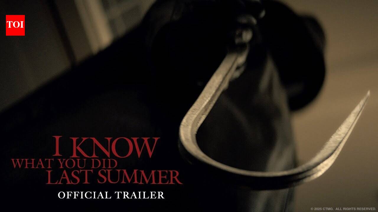 I Know What You Did Last Summer Movie Review: Blood-Soaked Nostalgia ...