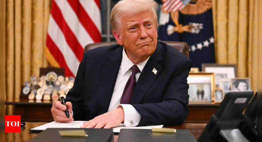 Trump reacts to his 'underwater' approval rating by Fox News: 'Rupert Murdoch has told me...'