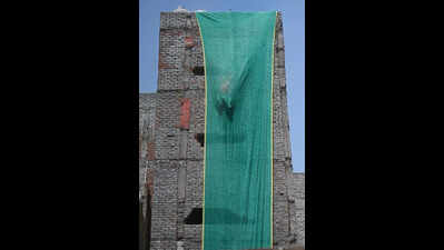 This ‘leaning tower’ is no tourist delight: After Mustafabad tragedy, fear grips NE Delhi's Dayalpur as axe falls on tilted building
