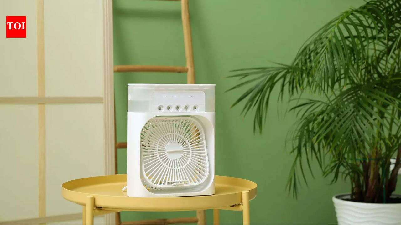 Portable Table Fan: Top Portable Table Fans To Stay Cool & Comfortable ...