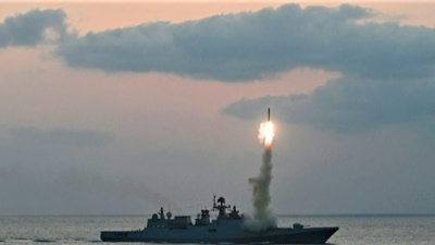 Indian Navy Demonstrates ‘Readiness For Offensive Strike’; Fire Missile In Arabian Sea | Pahalgam